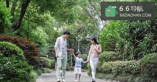 姥姥带孩子到底有何种好处?