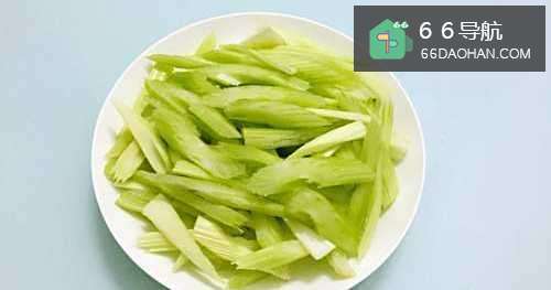 【芹菜炒豆干】简单做法