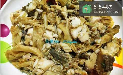 家常菜系草鱼块焖腐竹