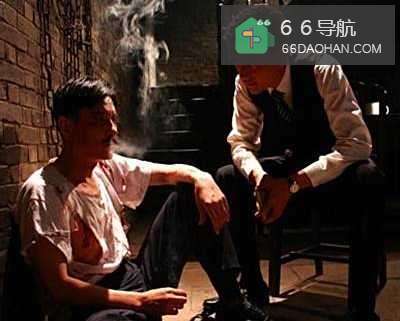 如何用肢体伪装成坏坏男人