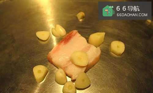 怎样做出家常菜系列之猪肉山药粉丝煲