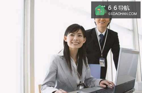 和同学迅速拉开距离的高效沟通术——与领导相处