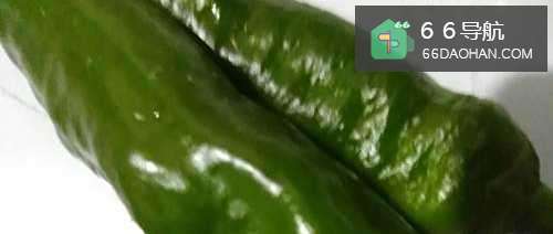 怎样做尖椒炒鸡蛋？简单快速还很好吃。