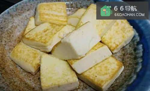 怎样做出家常菜系列之杏鲍菇烧豆腐