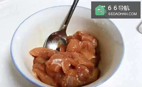 怎样做出家常菜系列之洋葱炒鸡柳