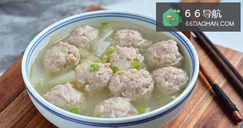 如何在家就能简单煮一份冬瓜丸子汤呢?