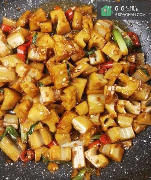家常快手菜小炒藕丁真香