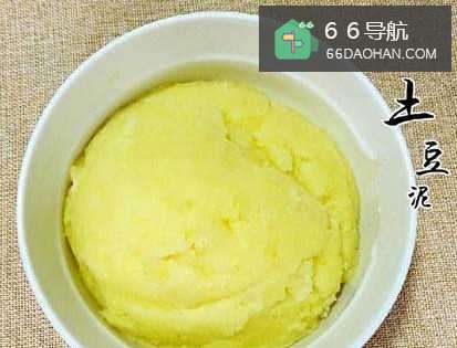 简单5分钟做土豆饼，松松软软，比蛋糕都好吃