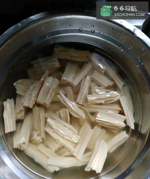 怎么做腐竹木耳炒青菜