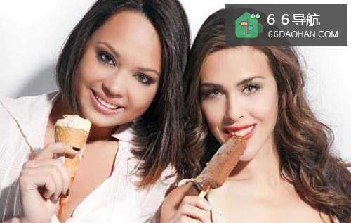 发现和闺蜜爱上了同一个男生怎么办