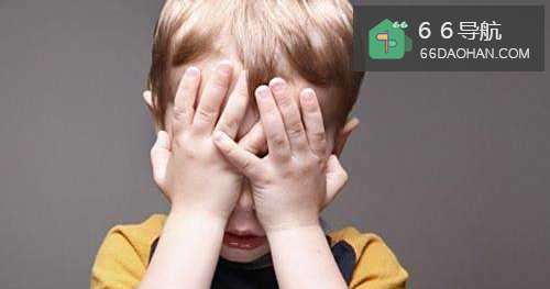 小孩子胆小怕生怎么办?