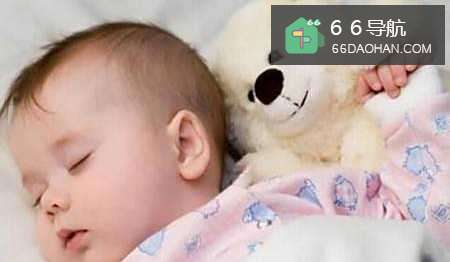 一岁半娃临睡前，如何哄？