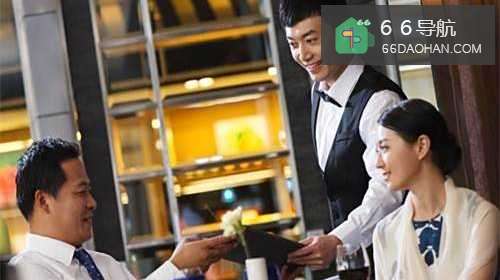 如何正确对待酒桌上的礼仪？