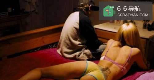 网上招嫖竟招来老婆,竟报警央求警察劝老婆回家