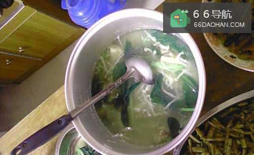 最常见的家常菜：[16]金针菇猪肉汤怎么做