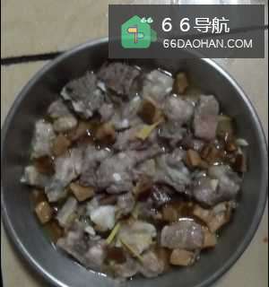 家常菜香菇蒸排骨的做法