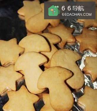 用植物油和牛奶做饼干的方法的视频