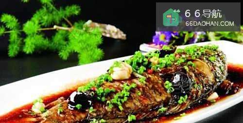 家常热菜——红烧鲤鱼