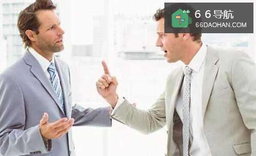 被老同事刁难时该如何应对?