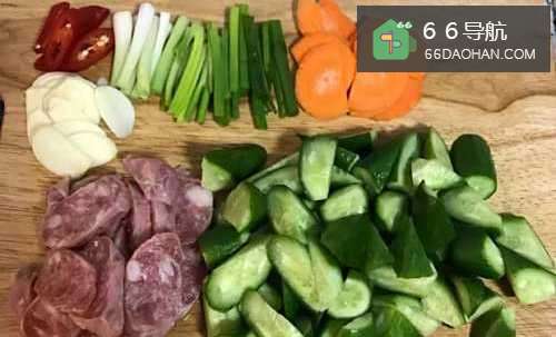 怎样做常炒菜香肠炒黄瓜