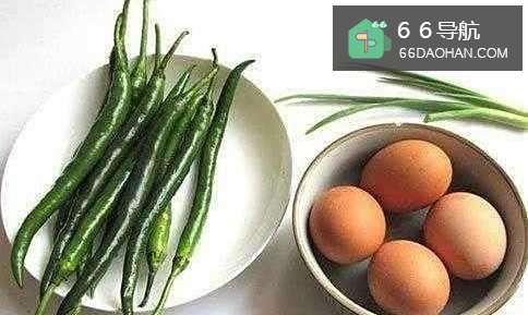 辣椒抱蛋,鸡蛋不嫩可能是少了这一步