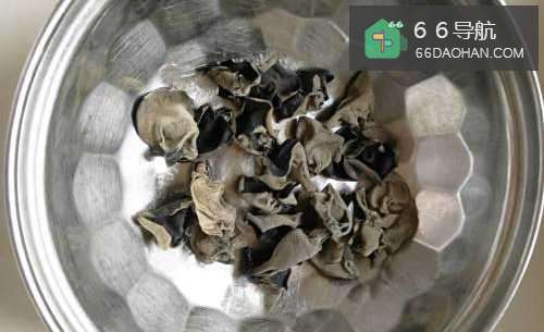 怎样炒木耳肉片又嫩又好吃