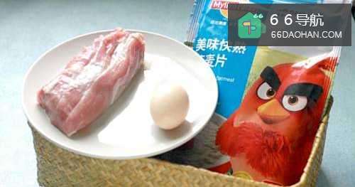 自制燕麦猪扒小吃。