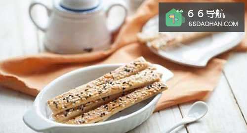 分享一下给我家孩子做的红薯饼干棒