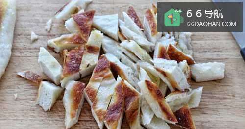 【茄汁金针菇烩饼】简单做法