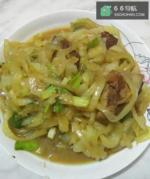 排骨烩洋葱怎么做