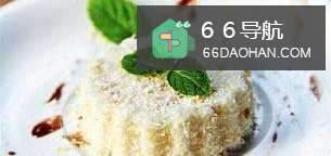 夏日美食甜点;椰香奶冻糕的做法。