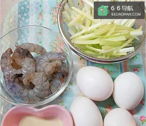 怎样做出家常菜系列之韭黄虾仁炒滑蛋