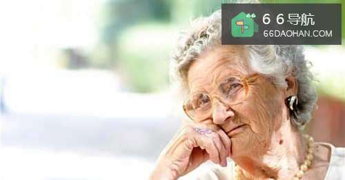 老人总是喜欢唠叨怎么办