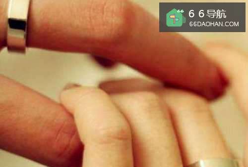 异地恋时女生没有安全感,男生该怎么办?