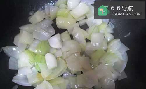 怎样做出家常菜系列之土豆炖鸡