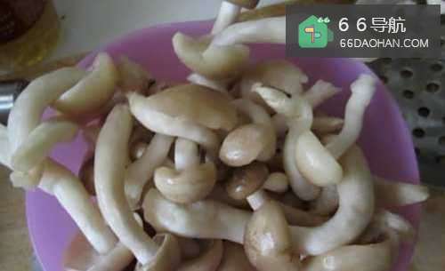 【蟹味菇娃娃菜】简单做法