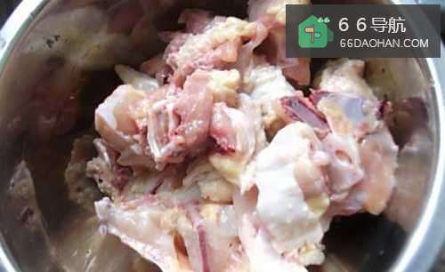 【土豆焖鸡块】简单做法