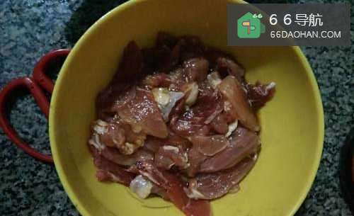 西兰花花菜炒瘦肉的做法家常菜