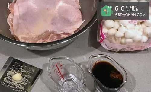 怎样做出家常菜系列之照烧白玉菇鸡腿排