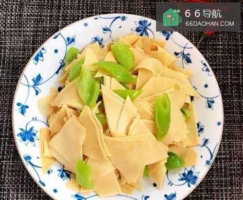 尖椒炒干豆腐的做法步骤