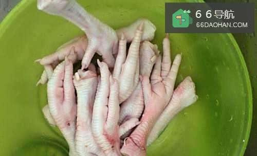 卤水鸡爪的做法