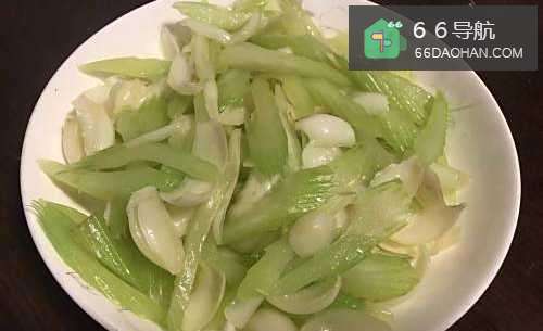 教你做芹菜炒百合?芹菜百合怎么炒?