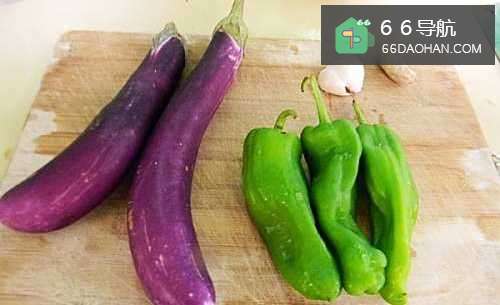 【茄子烧辣椒】简单做法