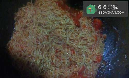 西红柿炒蛋方便面