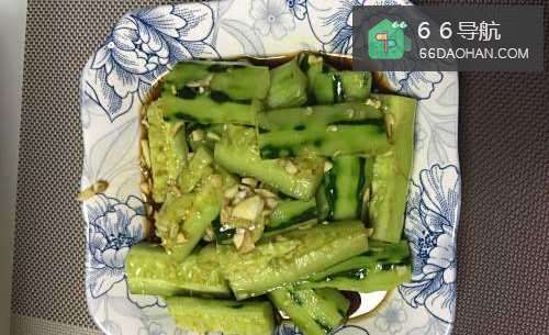 拍黄瓜的简易做法？