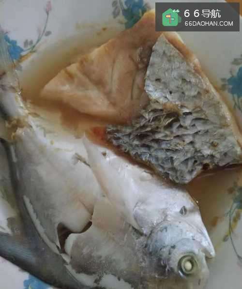 美味家常菜：蒸鱼——咸鱼与鲜鱼一起清蒸