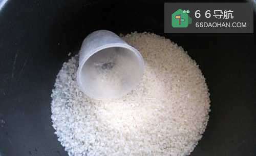 糙米炒饭的做法