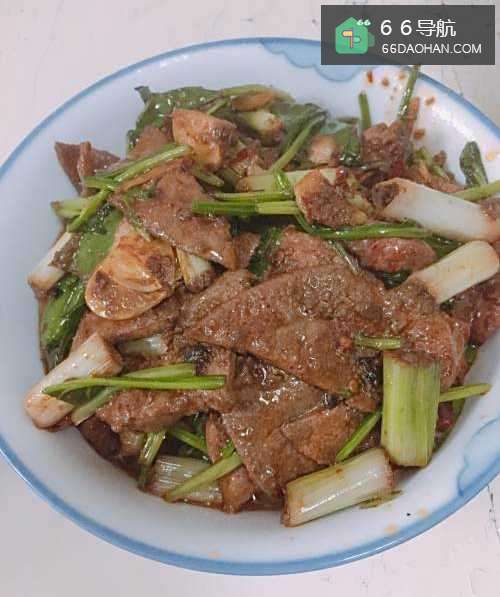 猪肝炒菠菜的做法