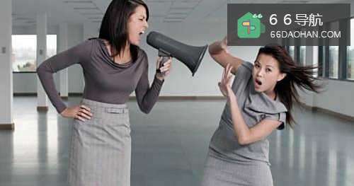 职场女性如何应对上司的批评