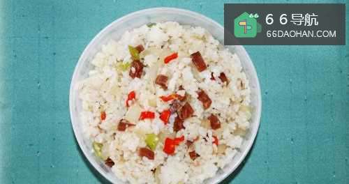 辣椒洋葱酱肉火腿饭便当的做法